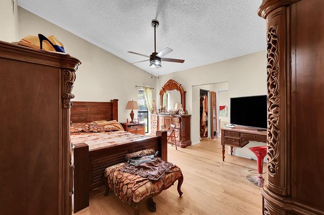 5172 NW 84th Road, Coral Springs, FL 33067
