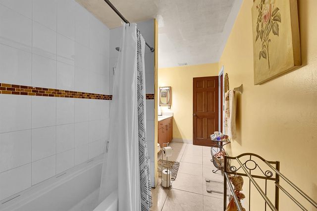 5172 NW 84th Road, Coral Springs, FL 33067