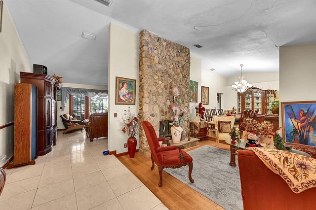 5172 NW 84th Road, Coral Springs, FL 33067