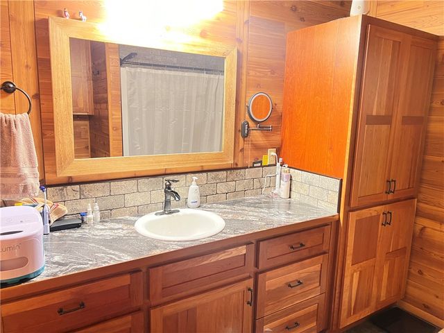 105 CR 1751, London, AR 72847