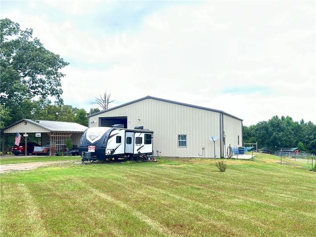 105 CR 1751, London, AR 72847