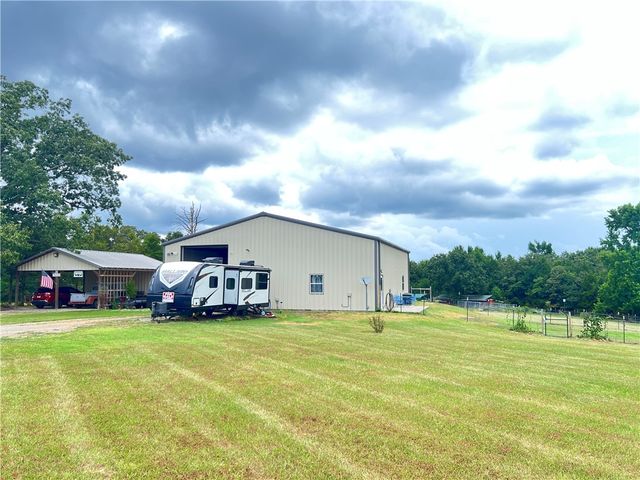 105 CR 1751, London, AR 72847