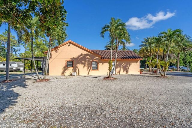 15857 N 75th Lane N, Loxahatchee, FL 33470