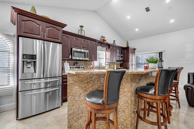 15857 N 75th Lane N, Loxahatchee, FL 33470