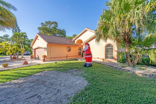 15857 N 75th Lane N, Loxahatchee, FL 33470