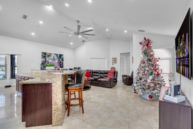 15857 N 75th Lane N, Loxahatchee, FL 33470