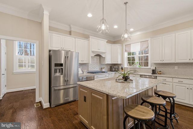 805 LOWER BARN WAY, Olney, MD 20832