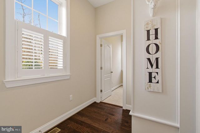 805 LOWER BARN WAY, Olney, MD 20832