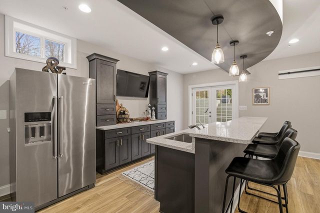 805 LOWER BARN WAY, Olney, MD 20832