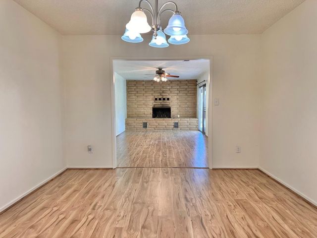 3163 Alamos, Fresno, CA 93722
