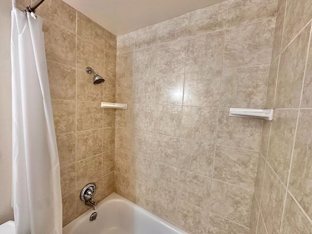 3163 Alamos, Fresno, CA 93722