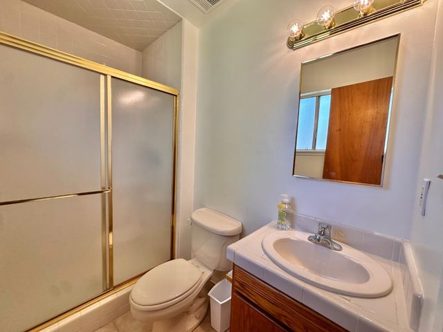 3163 Alamos, Fresno, CA 93722