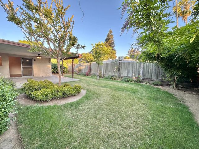 3163 Alamos, Fresno, CA 93722