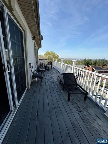 423 Bergen Boulevard, Palisades Park, NJ 07650