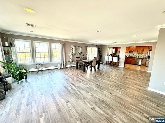 423 Bergen Boulevard, Palisades Park, NJ 07650