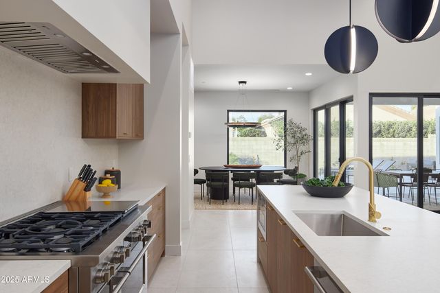 13697 N 88th Place, Scottsdale, AZ 85260