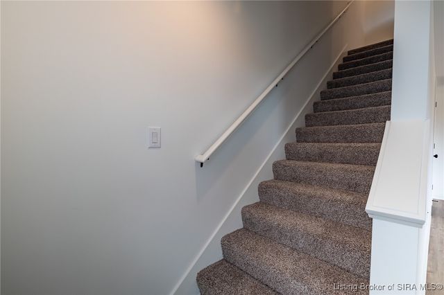 2084 Aster Drive, Jeffersonville, IN 47130