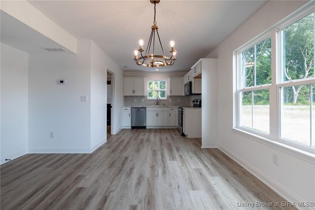 2084 Aster Drive, Jeffersonville, IN 47130