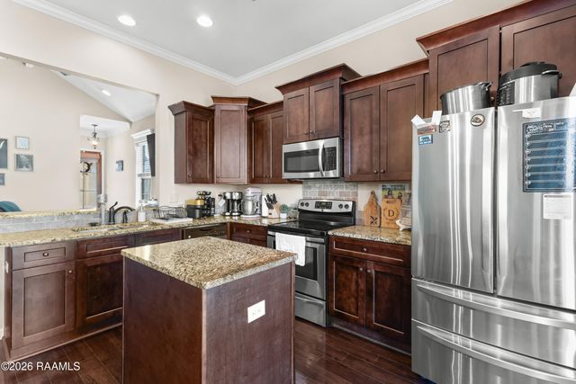 105 Cedar Mound Lane, Youngsville, LA 70592