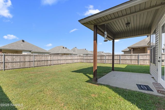 105 Cedar Mound Lane, Youngsville, LA 70592
