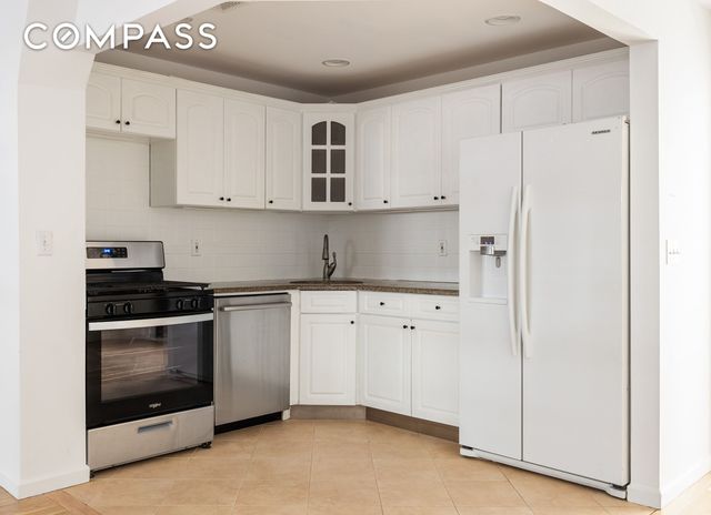 174 Patchen Avenue, New York City, NY 11221