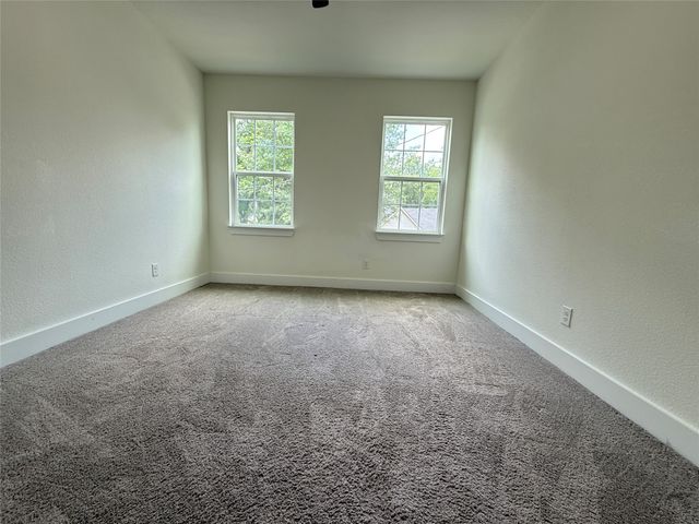 201 E 10th Street, Kaufman, TX 75142