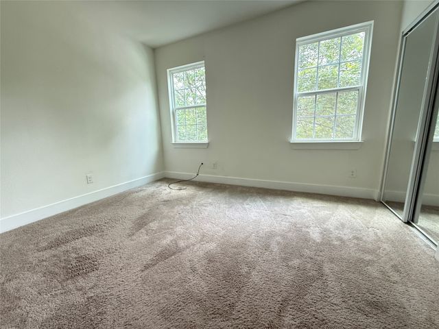 201 E 10th Street, Kaufman, TX 75142