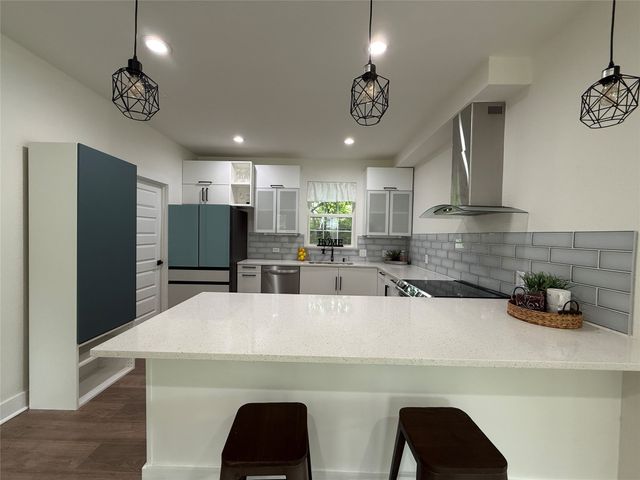 201 E 10th Street, Kaufman, TX 75142