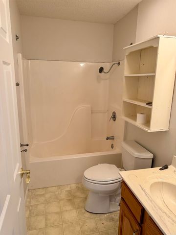 14 Lakeview Cir, Clarksville, AR 72830