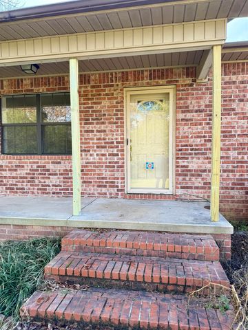 14 Lakeview Cir, Clarksville, AR 72830