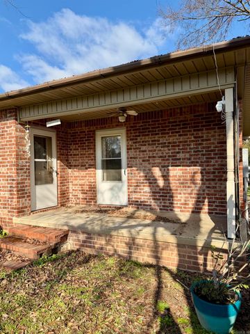 14 Lakeview Cir, Clarksville, AR 72830