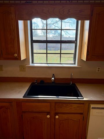 14 Lakeview Cir, Clarksville, AR 72830