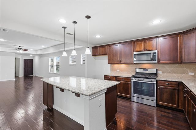 7992 Cool River Drive, Frisco, TX 75036