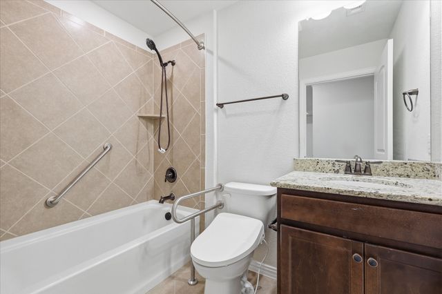 7992 Cool River Drive, Frisco, TX 75036