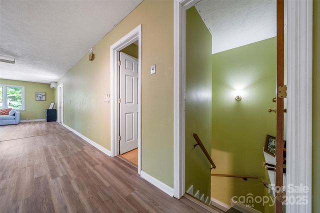 106 Gordon Drive, Flat Rock, NC 28731