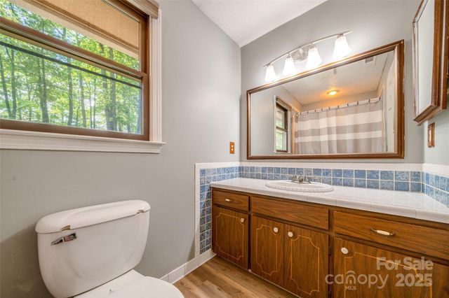 106 Gordon Drive, Flat Rock, NC 28731