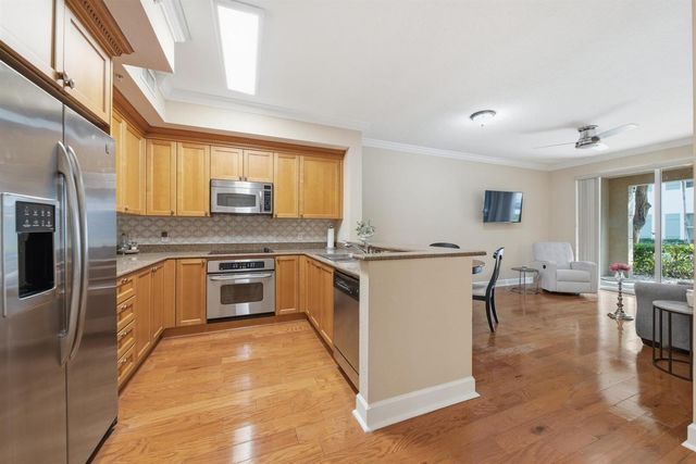 4 Renaissance Way 110, Boynton Beach, FL 33426
