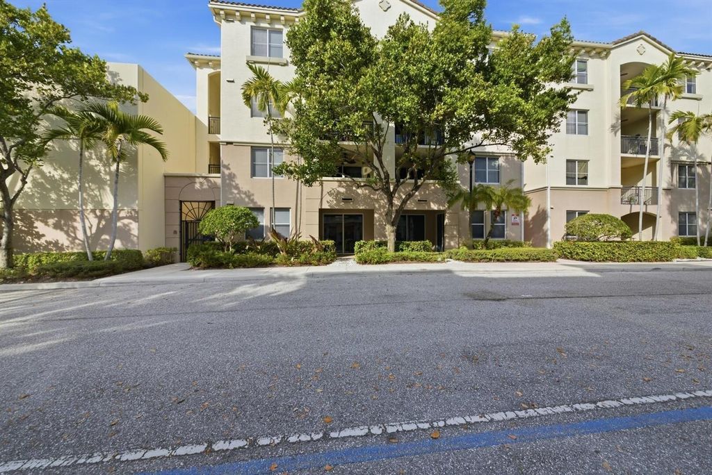 4 Renaissance Way 110, Boynton Beach, FL 33426