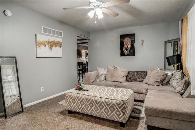 5701 E 100th Street, Kansas City, MO 64137