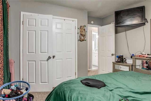 5701 E 100th Street, Kansas City, MO 64137