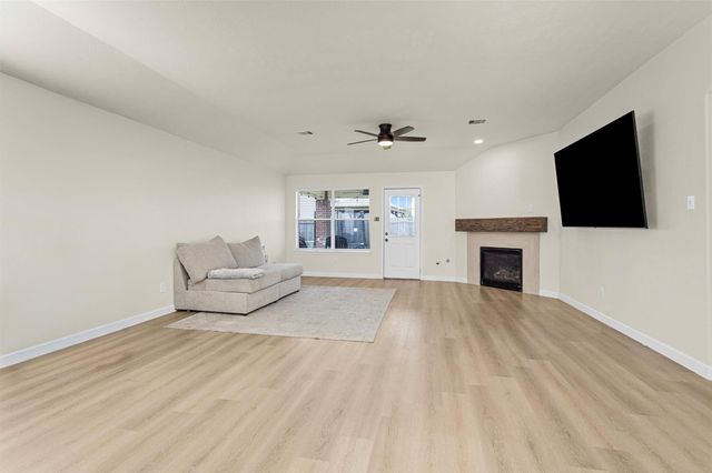 30315 Legacy Pines Drive, Spring, TX 77386