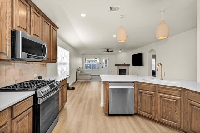 30315 Legacy Pines Drive, Spring, TX 77386