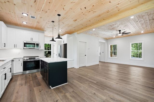 1600 Dover Drive, Ranger, GA 30734