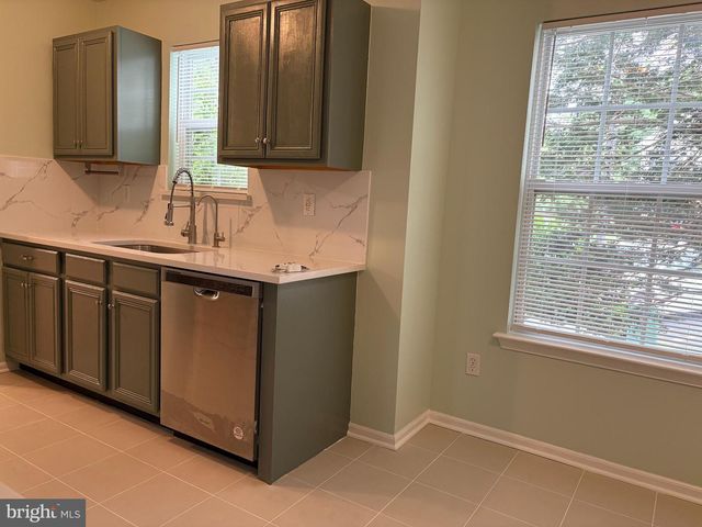 17 TAFT CT, Princeton, NJ 08540