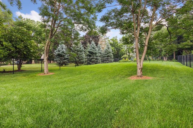 17870 Breezy Point Road, Wayzata, MN 55391