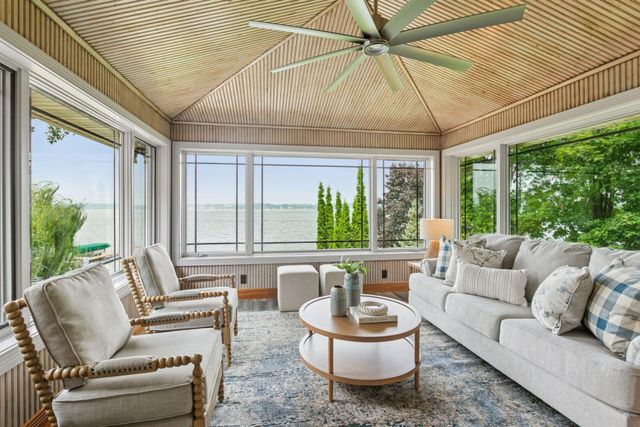 17870 Breezy Point Road, Wayzata, MN 55391
