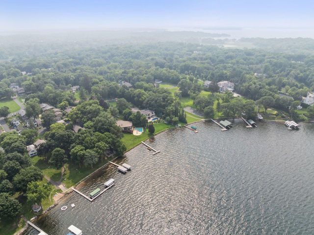 17870 Breezy Point Road, Wayzata, MN 55391