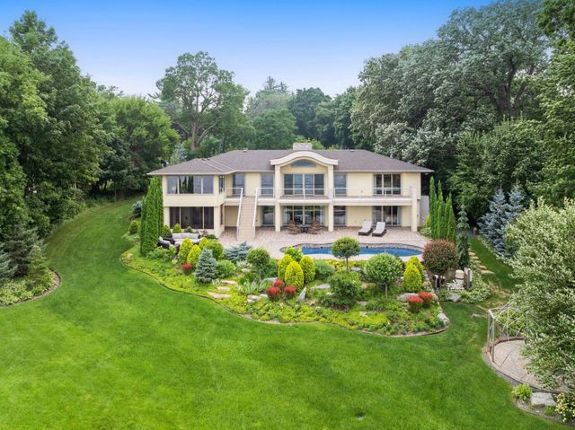17870 Breezy Point Road, Wayzata, MN 55391