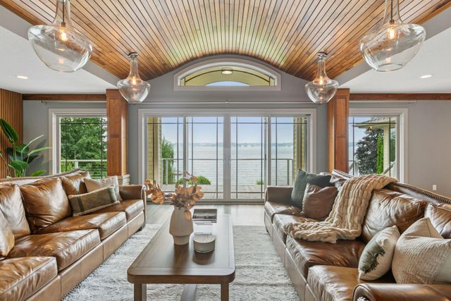17870 Breezy Point Road, Wayzata, MN 55391