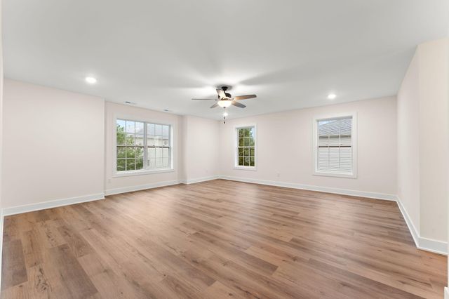 9561 Luebcke Lane, Crown Point, IN 46307